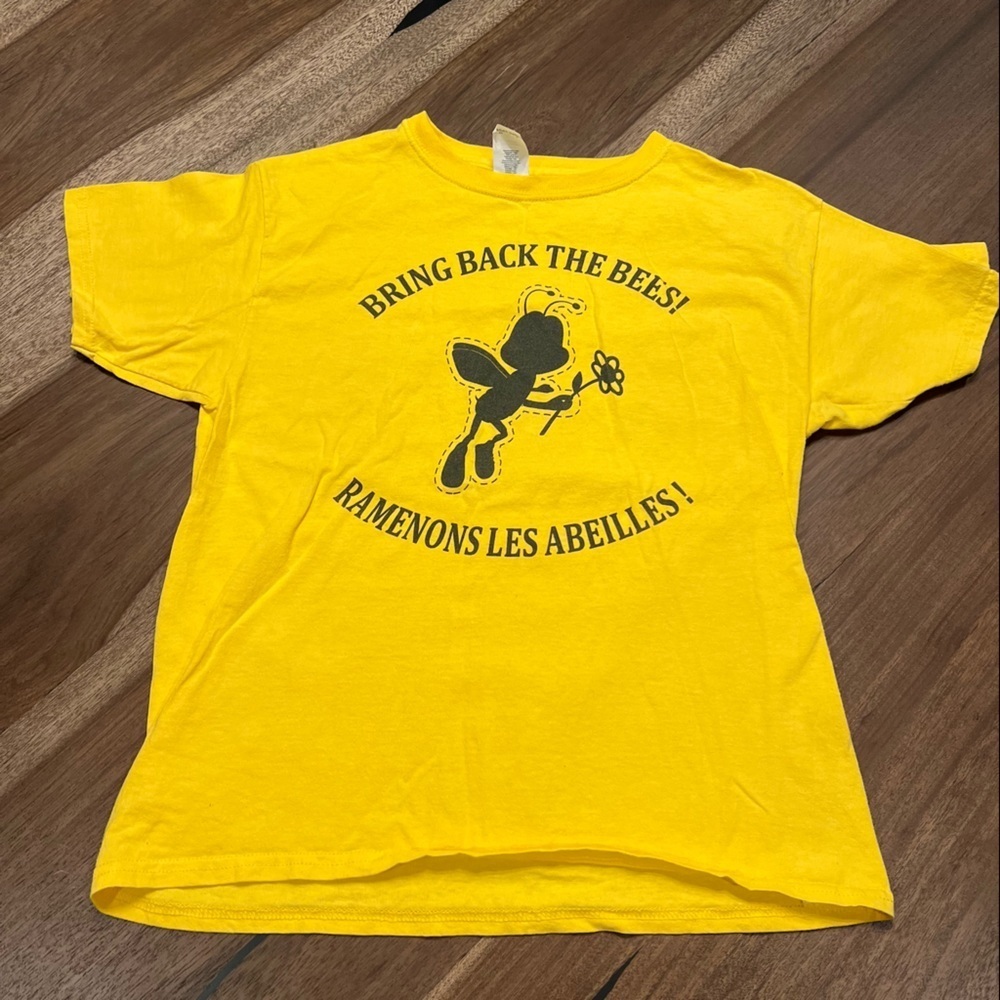 ☀️Gildan - Yellow Bring Back the Bees Graphic Tee - L